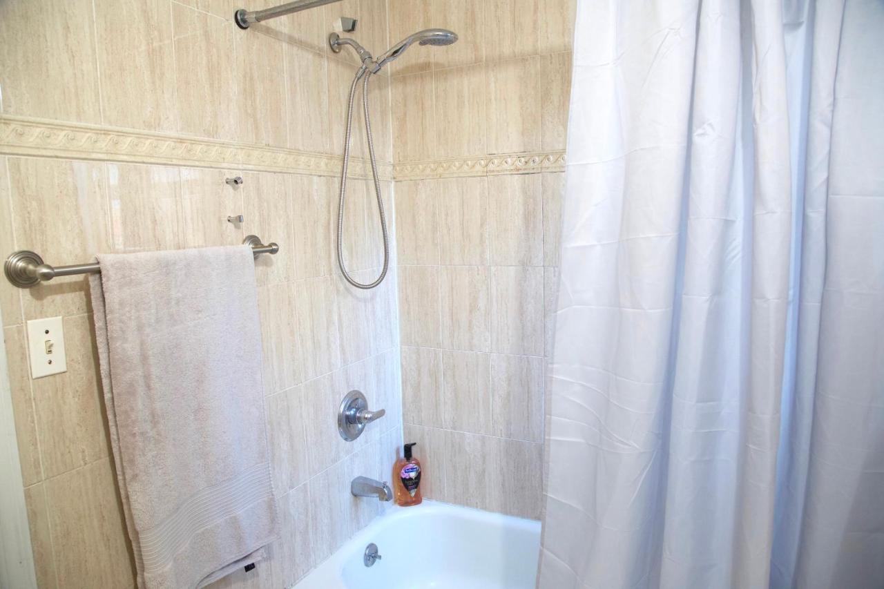 Brightonbeach-Comfy Room-Close Ocean New York Exteriör bild